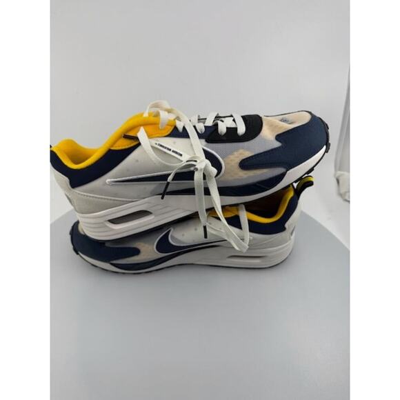 NEW Nike Michigan Wolverines 2024 Air Max Solo Shoes FZ4835-001 Mens Size 9.5 - Picture 11 of 12